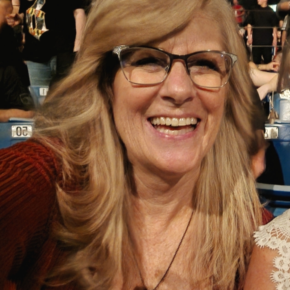 Meet your Posher, Sandi